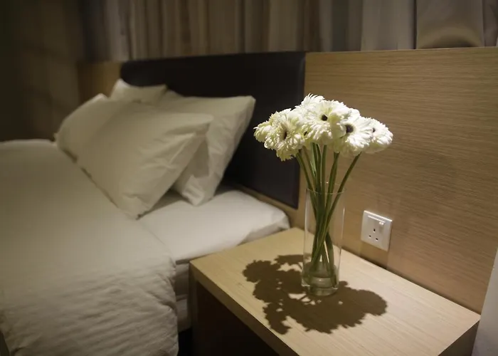 I Am Jazz Hotel