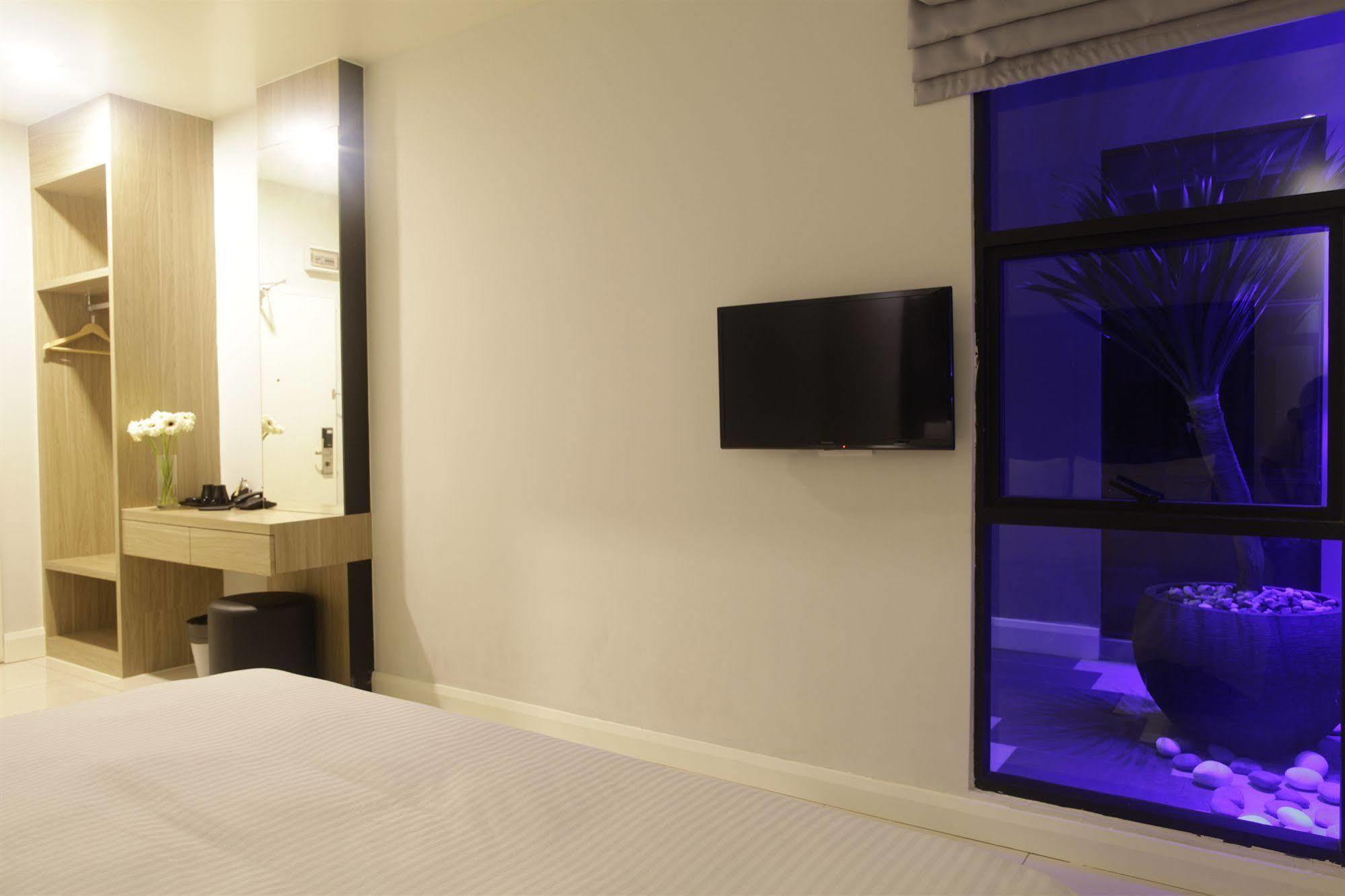 Hotel I Am Jazz